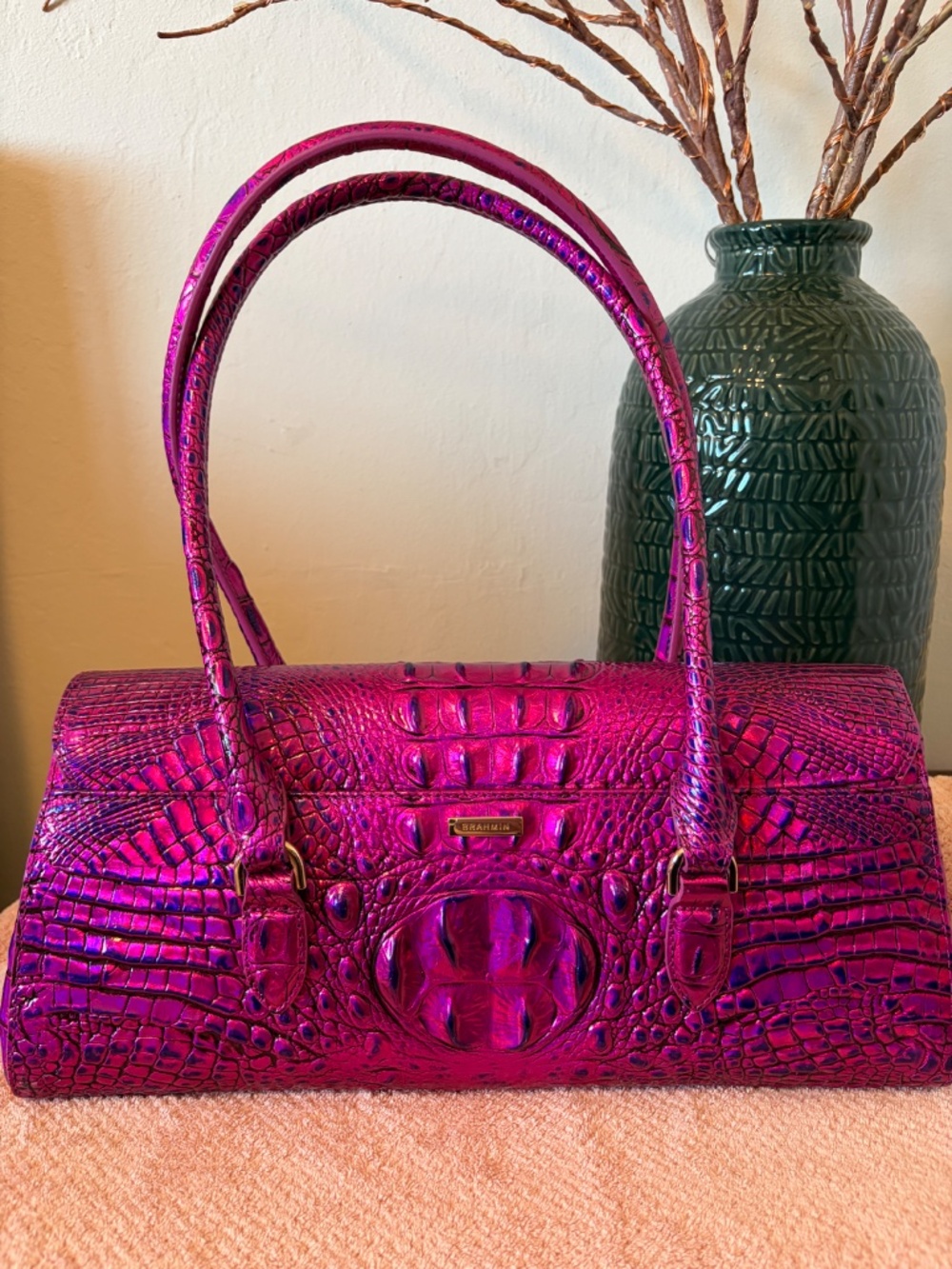 THE ULTIMATE VOLTAGE SET: Brahmin Dayan Satchel + NWT Wallet - Picture 3 of 8